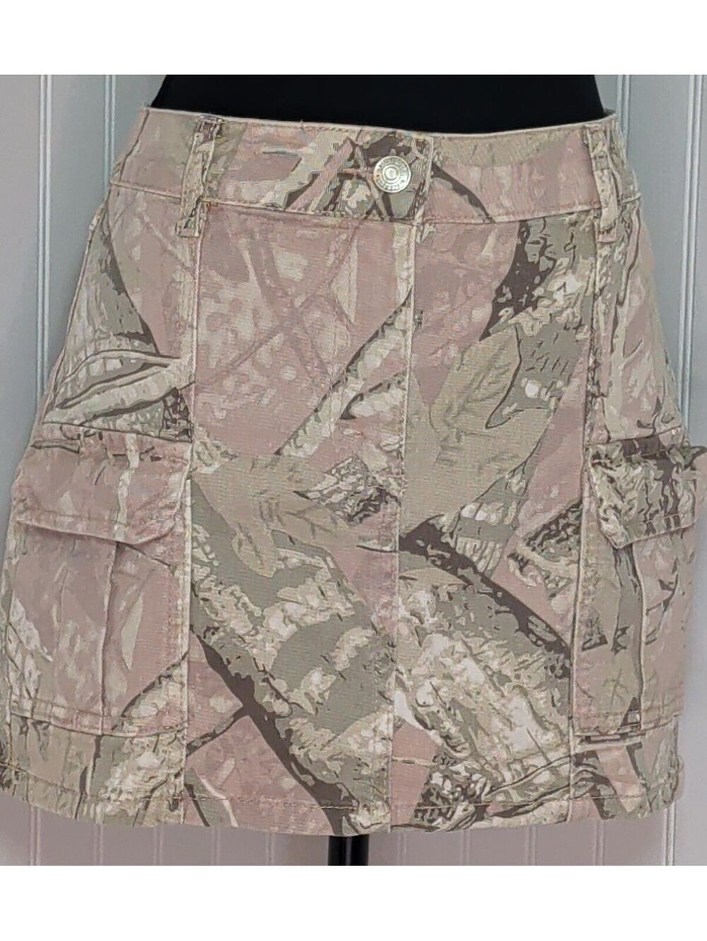 Disclosure Camouflage Cargo Mini Skirt Size 9/29